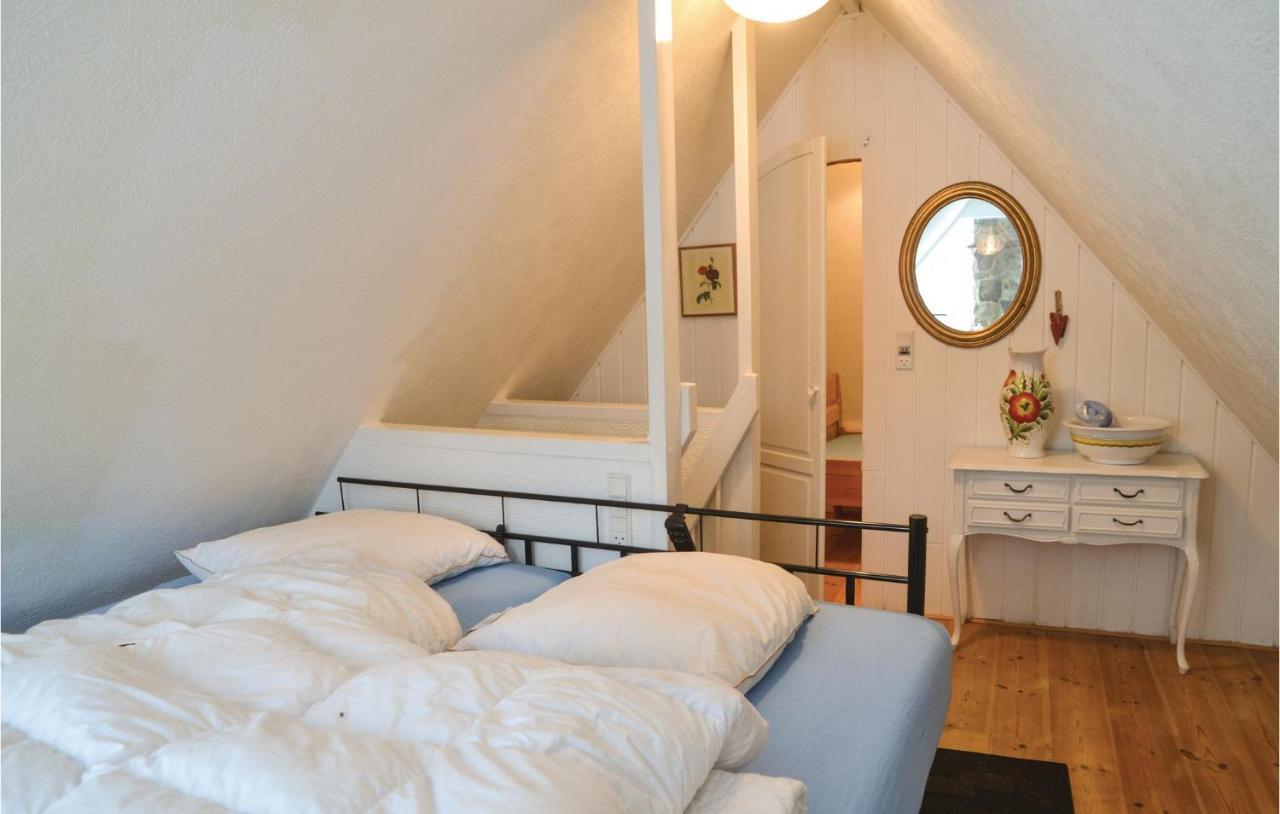 Lovely Home In Give With House A Panoramic View Eksteriør billede